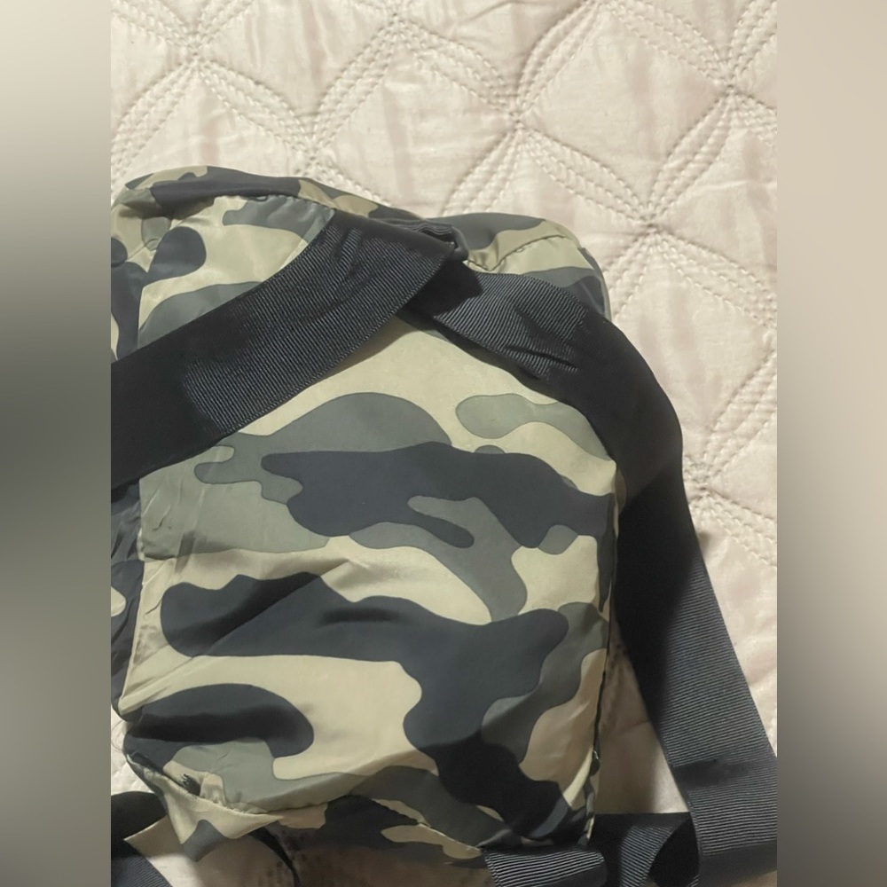 zara jackets & coats cropped camo hoodie backpac - Picture 8 of 13
